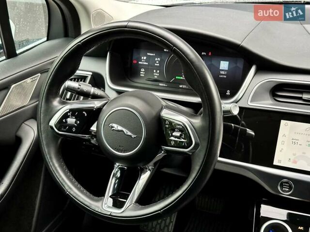Белый Ягуар I-Pace, объемом двигателя 0 л и пробегом 100 тыс. км за 24999 $, фото 11 на Automoto.ua