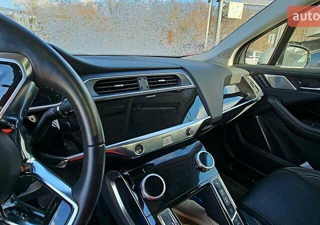 Белый Ягуар I-Pace, объемом двигателя 0 л и пробегом 29 тыс. км за 18500 $, фото 5 на Automoto.ua