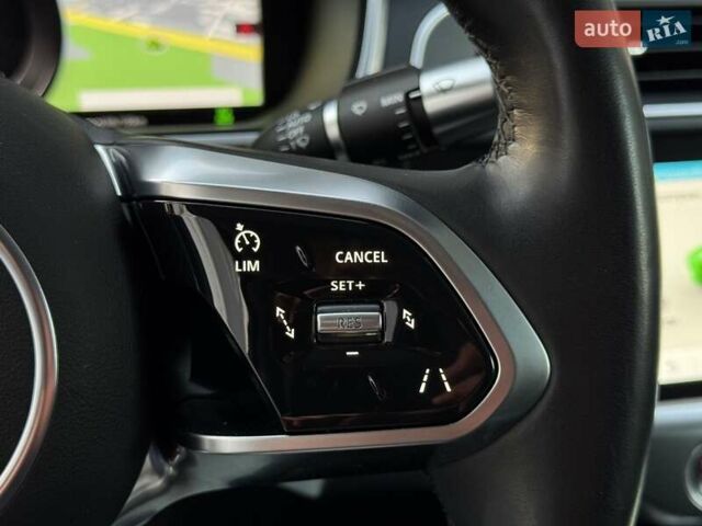 Белый Ягуар I-Pace, объемом двигателя 0 л и пробегом 117 тыс. км за 24990 $, фото 88 на Automoto.ua