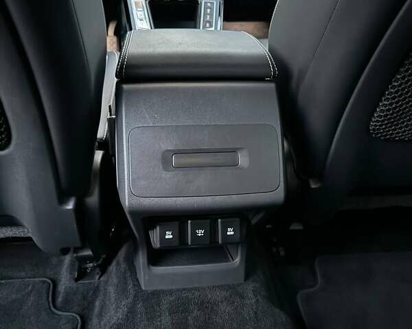 Белый Ягуар I-Pace, объемом двигателя 0 л и пробегом 101 тыс. км за 24700 $, фото 75 на Automoto.ua