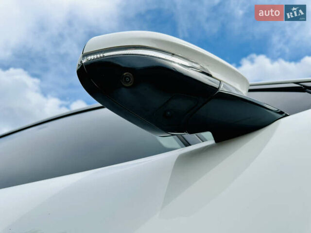 Белый Ягуар I-Pace, объемом двигателя 0 л и пробегом 40 тыс. км за 31400 $, фото 21 на Automoto.ua