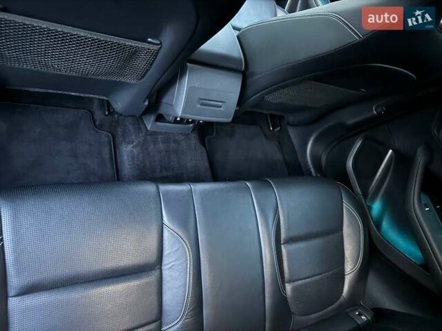 Белый Ягуар I-Pace, объемом двигателя 0 л и пробегом 101 тыс. км за 24700 $, фото 77 на Automoto.ua