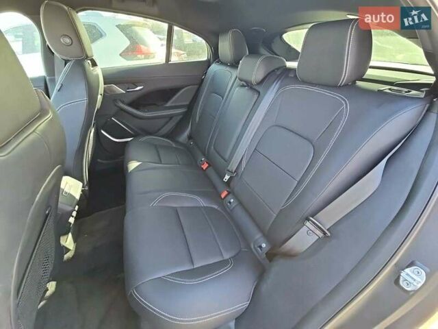 Белый Ягуар I-Pace, объемом двигателя 0 л и пробегом 32 тыс. км за 10000 $, фото 7 на Automoto.ua