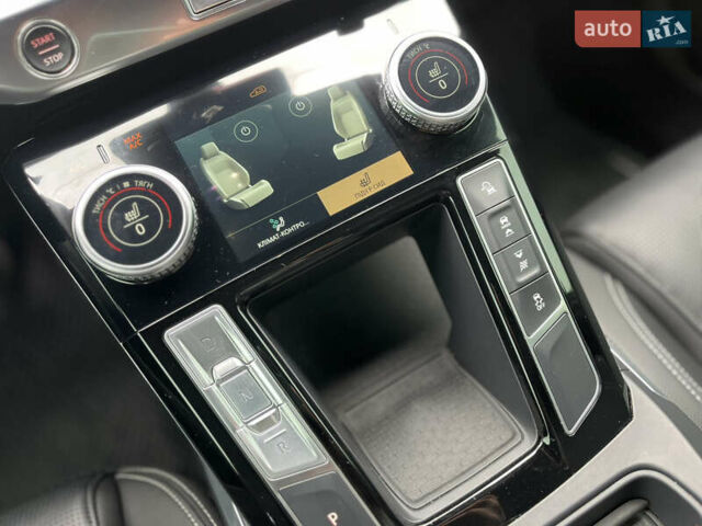 Белый Ягуар I-Pace, объемом двигателя 0 л и пробегом 57 тыс. км за 27500 $, фото 18 на Automoto.ua