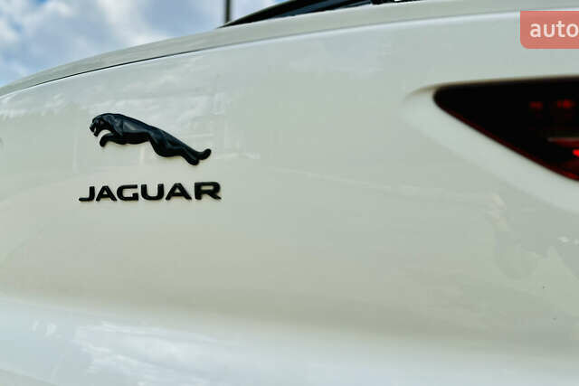 Белый Ягуар I-Pace, объемом двигателя 0 л и пробегом 40 тыс. км за 31400 $, фото 23 на Automoto.ua