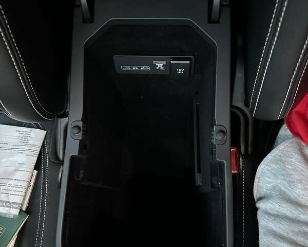 Белый Ягуар I-Pace, объемом двигателя 0 л и пробегом 101 тыс. км за 24700 $, фото 39 на Automoto.ua