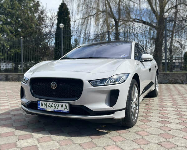 Белый Ягуар I-Pace, объемом двигателя 0 л и пробегом 100 тыс. км за 29500 $, фото 2 на Automoto.ua