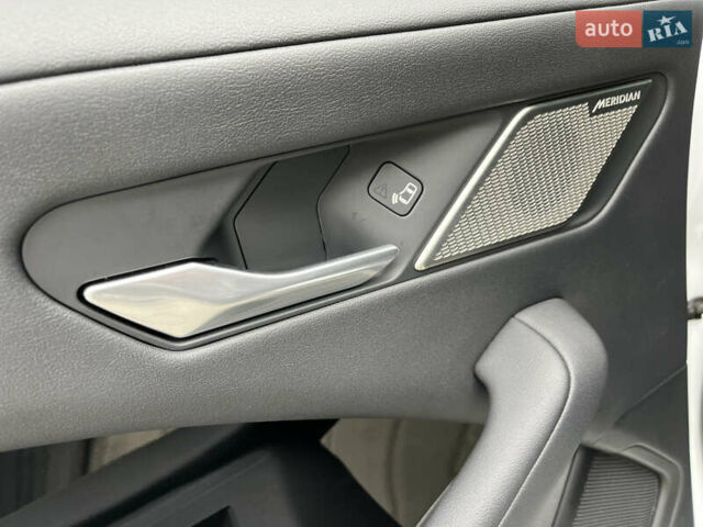 Белый Ягуар I-Pace, объемом двигателя 0 л и пробегом 58 тыс. км за 26500 $, фото 24 на Automoto.ua