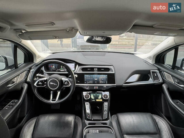 Белый Ягуар I-Pace, объемом двигателя 0 л и пробегом 75 тыс. км за 28700 $, фото 40 на Automoto.ua