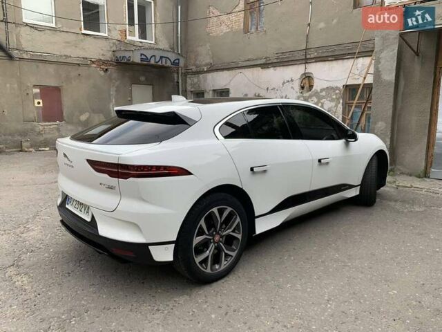 Белый Ягуар I-Pace, объемом двигателя 0 л и пробегом 47 тыс. км за 27800 $, фото 2 на Automoto.ua