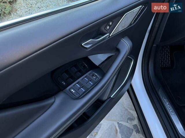 Ягуар I-Pace 2021 в Львове на Automoto.ua Белый Ягуар I-Pace, объемом двигателя 0 л и пробегом 37 тыс. км за 37000 $, фото 84 на Automoto.ua