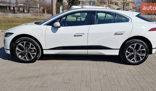 Белый Ягуар I-Pace, объемом двигателя 0 л и пробегом 80 тыс. км за 26190 $, фото 37 на Automoto.ua