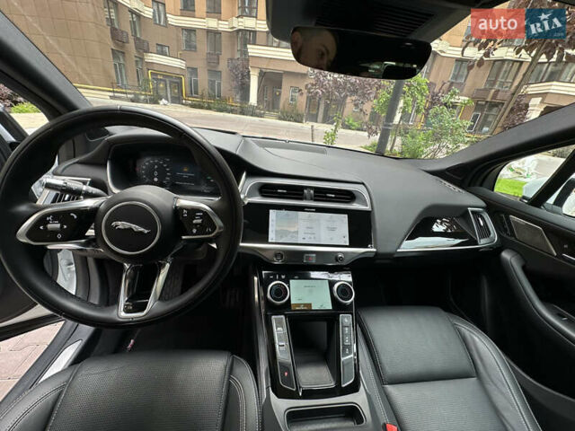 Белый Ягуар I-Pace, объемом двигателя 0 л и пробегом 80 тыс. км за 32200 $, фото 35 на Automoto.ua