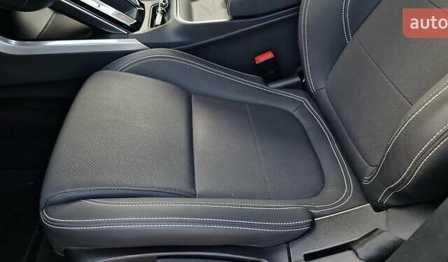 Белый Ягуар I-Pace, объемом двигателя 0 л и пробегом 80 тыс. км за 26190 $, фото 74 на Automoto.ua