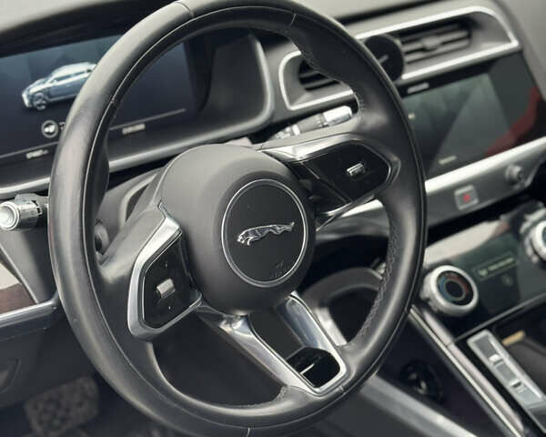 Белый Ягуар I-Pace, объемом двигателя 0 л и пробегом 80 тыс. км за 34500 $, фото 5 на Automoto.ua