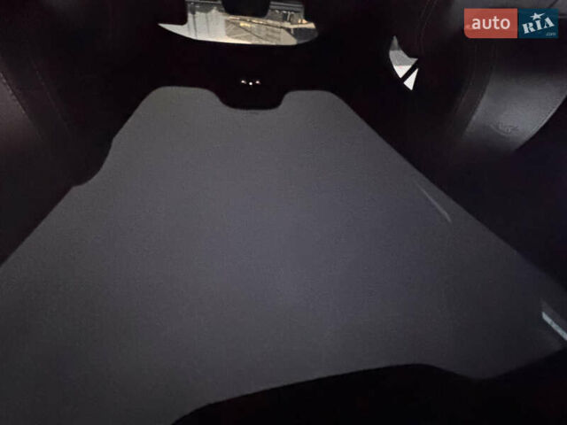 Белый Ягуар I-Pace, объемом двигателя 0 л и пробегом 40 тыс. км за 37900 $, фото 7 на Automoto.ua