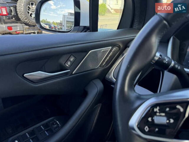 Білий Ягуар I-Pace, об'ємом двигуна 0 л та пробігом 133 тис. км за 31500 $, фото 11 на Automoto.ua