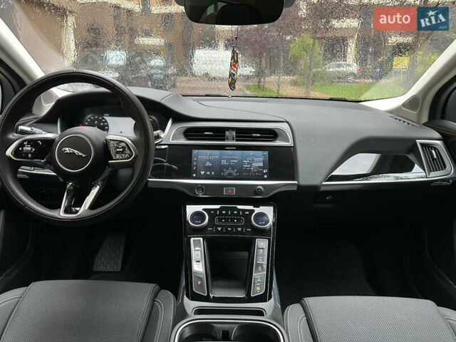 Білий Ягуар I-Pace, об'ємом двигуна 0 л та пробігом 80 тис. км за 32900 $, фото 36 на Automoto.ua