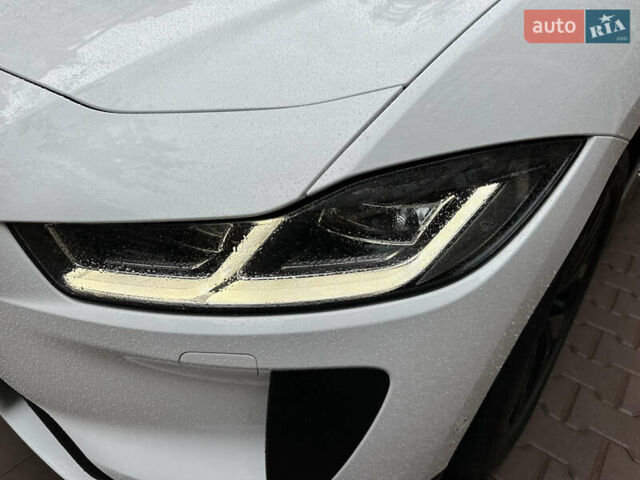 Білий Ягуар I-Pace, об'ємом двигуна 0 л та пробігом 79 тис. км за 32900 $, фото 26 на Automoto.ua