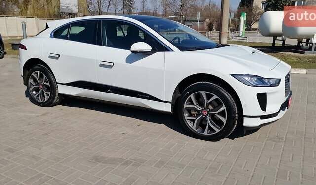 Белый Ягуар I-Pace, объемом двигателя 0 л и пробегом 80 тыс. км за 26190 $, фото 11 на Automoto.ua