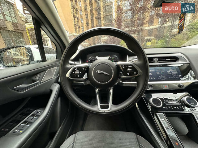 Білий Ягуар I-Pace, об'ємом двигуна 0 л та пробігом 79 тис. км за 32900 $, фото 38 на Automoto.ua
