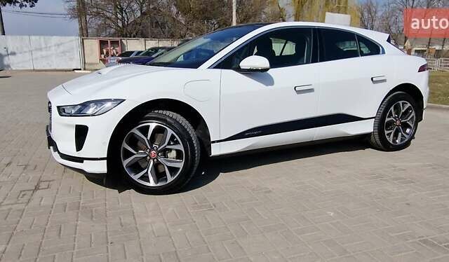 Белый Ягуар I-Pace, объемом двигателя 0 л и пробегом 80 тыс. км за 26190 $, фото 64 на Automoto.ua