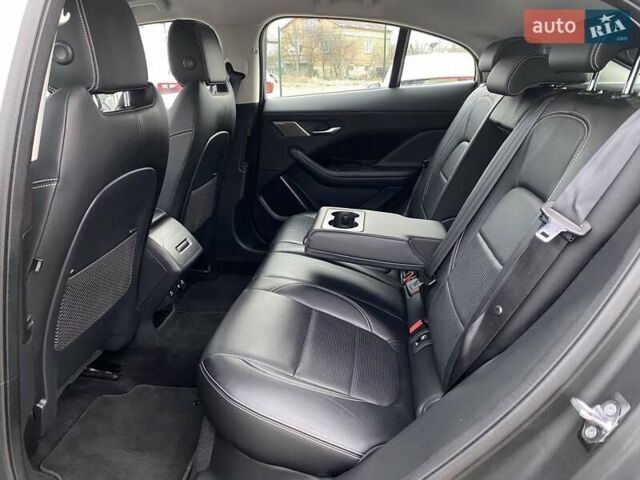 Белый Ягуар I-Pace, объемом двигателя 0 л и пробегом 45 тыс. км за 28700 $, фото 79 на Automoto.ua