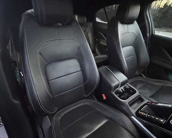 Белый Ягуар I-Pace, объемом двигателя 0 л и пробегом 40 тыс. км за 37900 $, фото 13 на Automoto.ua