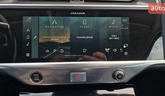Белый Ягуар I-Pace, объемом двигателя 0 л и пробегом 80 тыс. км за 26190 $, фото 116 на Automoto.ua