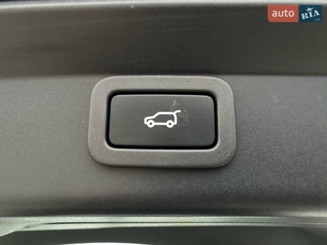 Белый Ягуар I-Pace, объемом двигателя 0 л и пробегом 45 тыс. км за 28700 $, фото 84 на Automoto.ua