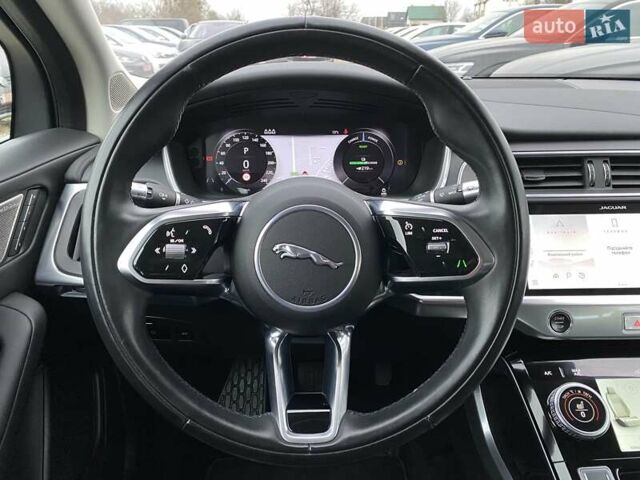 Белый Ягуар I-Pace, объемом двигателя 0 л и пробегом 45 тыс. км за 28700 $, фото 33 на Automoto.ua