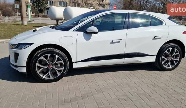 Белый Ягуар I-Pace, объемом двигателя 0 л и пробегом 80 тыс. км за 26190 $, фото 39 на Automoto.ua