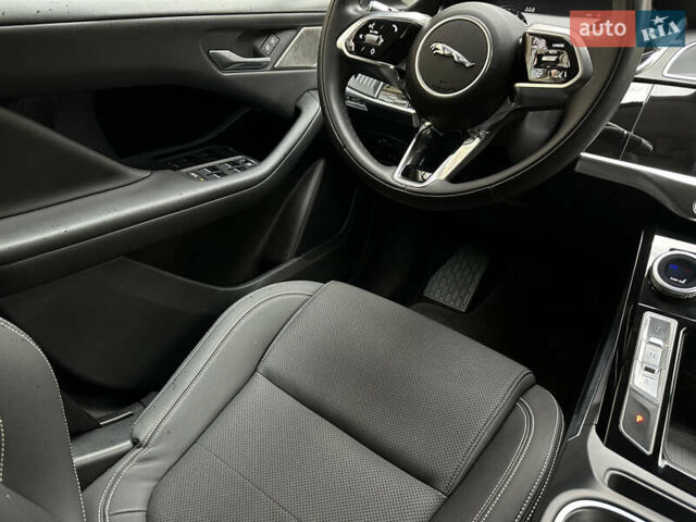 Білий Ягуар I-Pace, об'ємом двигуна 0 л та пробігом 79 тис. км за 32900 $, фото 17 на Automoto.ua