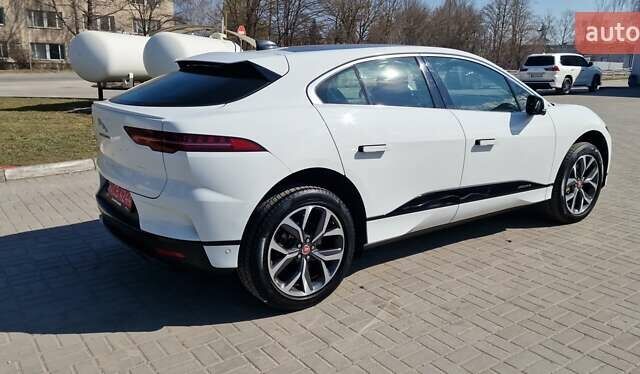 Белый Ягуар I-Pace, объемом двигателя 0 л и пробегом 80 тыс. км за 26190 $, фото 20 на Automoto.ua
