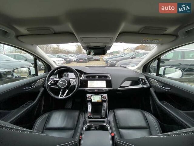 Белый Ягуар I-Pace, объемом двигателя 0 л и пробегом 45 тыс. км за 28700 $, фото 31 на Automoto.ua