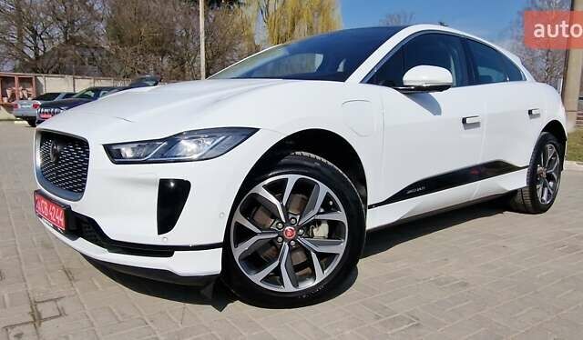 Белый Ягуар I-Pace, объемом двигателя 0 л и пробегом 80 тыс. км за 26190 $, фото 68 на Automoto.ua