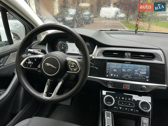 Білий Ягуар I-Pace, об'ємом двигуна 0 л та пробігом 80 тис. км за 32900 $, фото 19 на Automoto.ua