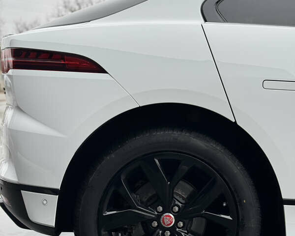 Белый Ягуар I-Pace, объемом двигателя 0 л и пробегом 80 тыс. км за 34500 $, фото 24 на Automoto.ua