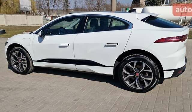 Белый Ягуар I-Pace, объемом двигателя 0 л и пробегом 80 тыс. км за 26190 $, фото 33 на Automoto.ua