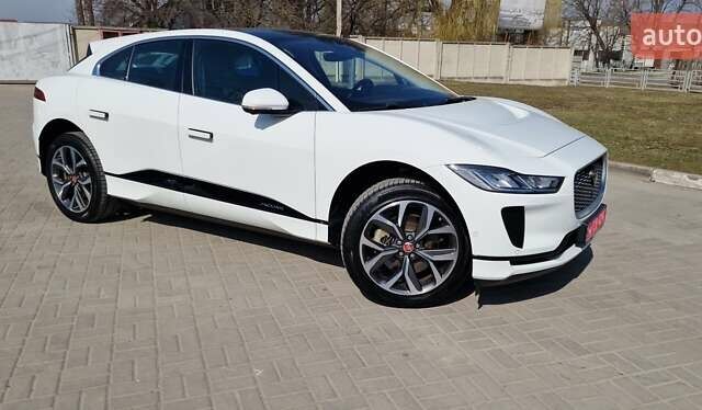 Белый Ягуар I-Pace, объемом двигателя 0 л и пробегом 80 тыс. км за 26190 $, фото 50 на Automoto.ua