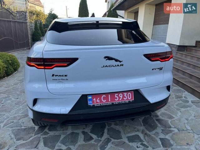Белый Ягуар I-Pace, объемом двигателя 0 л и пробегом 79 тыс. км за 35500 $, фото 16 на Automoto.ua