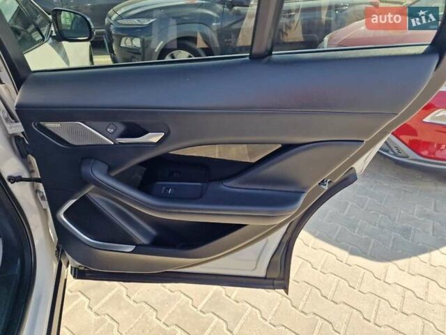 Білий Ягуар I-Pace, об'ємом двигуна 0 л та пробігом 98 тис. км за 28300 $, фото 41 на Automoto.ua