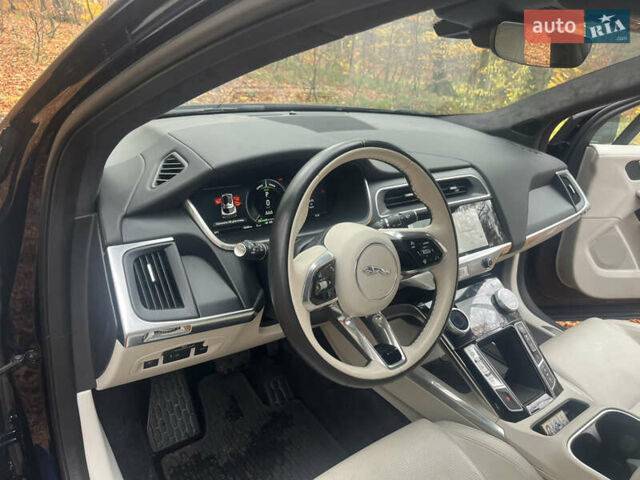 Белый Ягуар I-Pace, объемом двигателя 0 л и пробегом 36 тыс. км за 36999 $, фото 85 на Automoto.ua