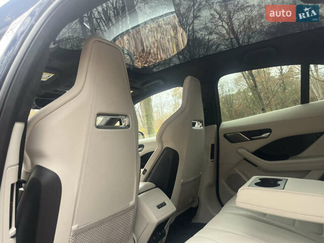 Белый Ягуар I-Pace, объемом двигателя 0 л и пробегом 36 тыс. км за 36999 $, фото 100 на Automoto.ua