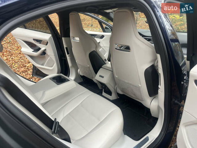 Белый Ягуар I-Pace, объемом двигателя 0 л и пробегом 36 тыс. км за 36999 $, фото 91 на Automoto.ua