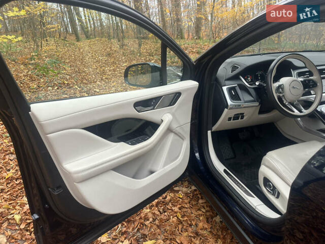 Белый Ягуар I-Pace, объемом двигателя 0 л и пробегом 36 тыс. км за 36999 $, фото 84 на Automoto.ua