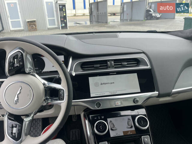 Белый Ягуар I-Pace, объемом двигателя 0 л и пробегом 36 тыс. км за 36999 $, фото 56 на Automoto.ua