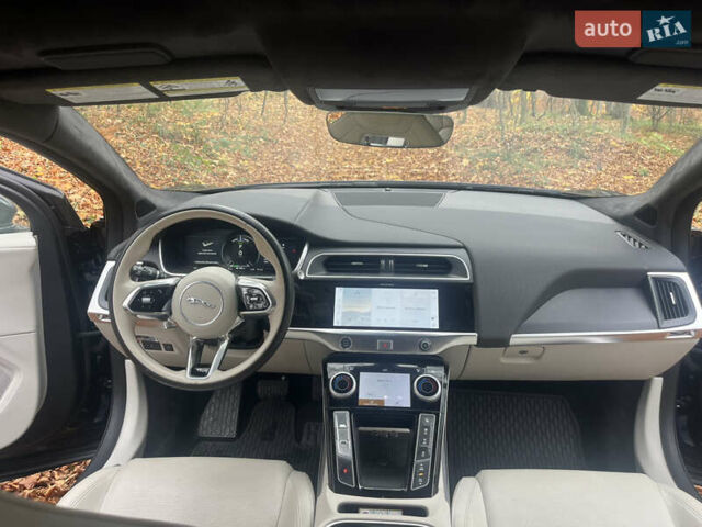 Белый Ягуар I-Pace, объемом двигателя 0 л и пробегом 36 тыс. км за 36999 $, фото 87 на Automoto.ua