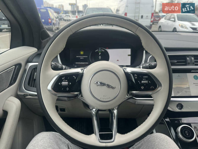 Белый Ягуар I-Pace, объемом двигателя 0 л и пробегом 36 тыс. км за 36999 $, фото 9 на Automoto.ua