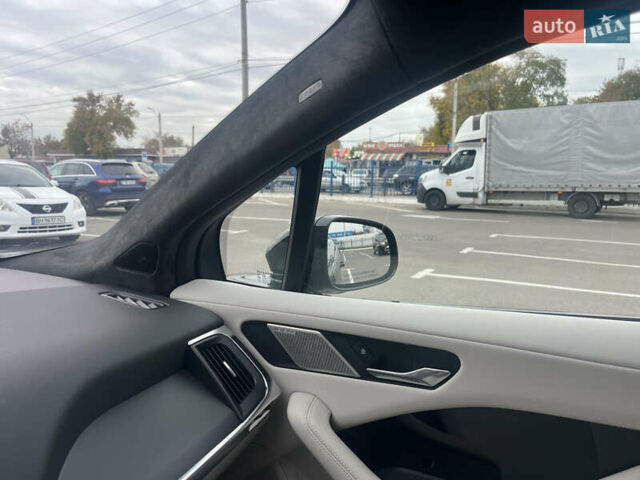 Белый Ягуар I-Pace, объемом двигателя 0 л и пробегом 36 тыс. км за 36999 $, фото 7 на Automoto.ua